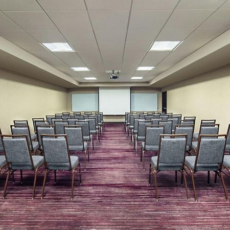 Отель Courtyard By Marriott Dayton North Экстерьер фото