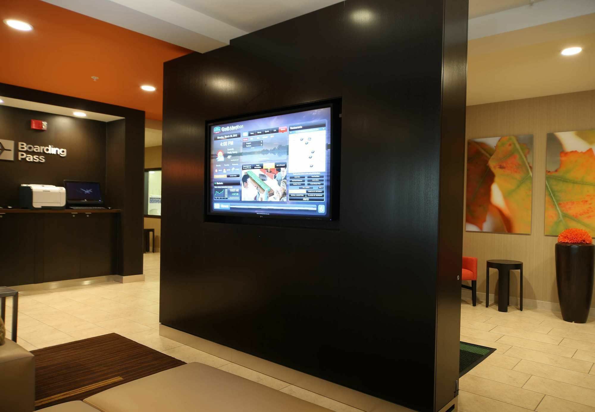 Отель Courtyard By Marriott Dayton North Экстерьер фото